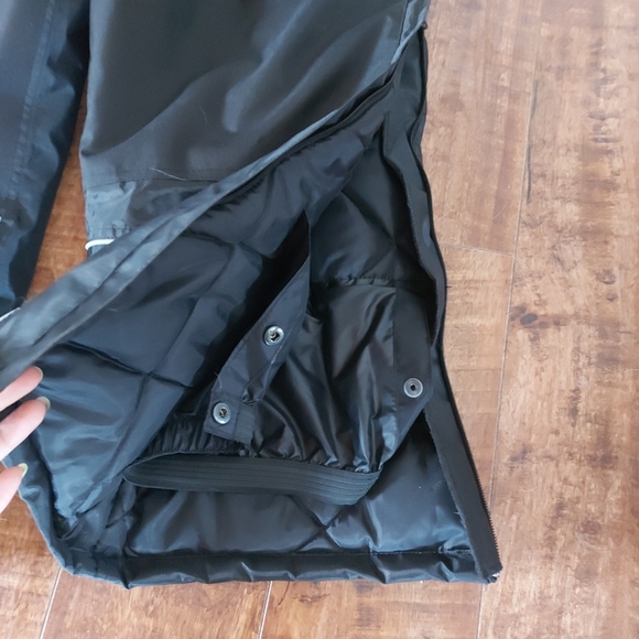 Snowpants - Picture 4 of 4